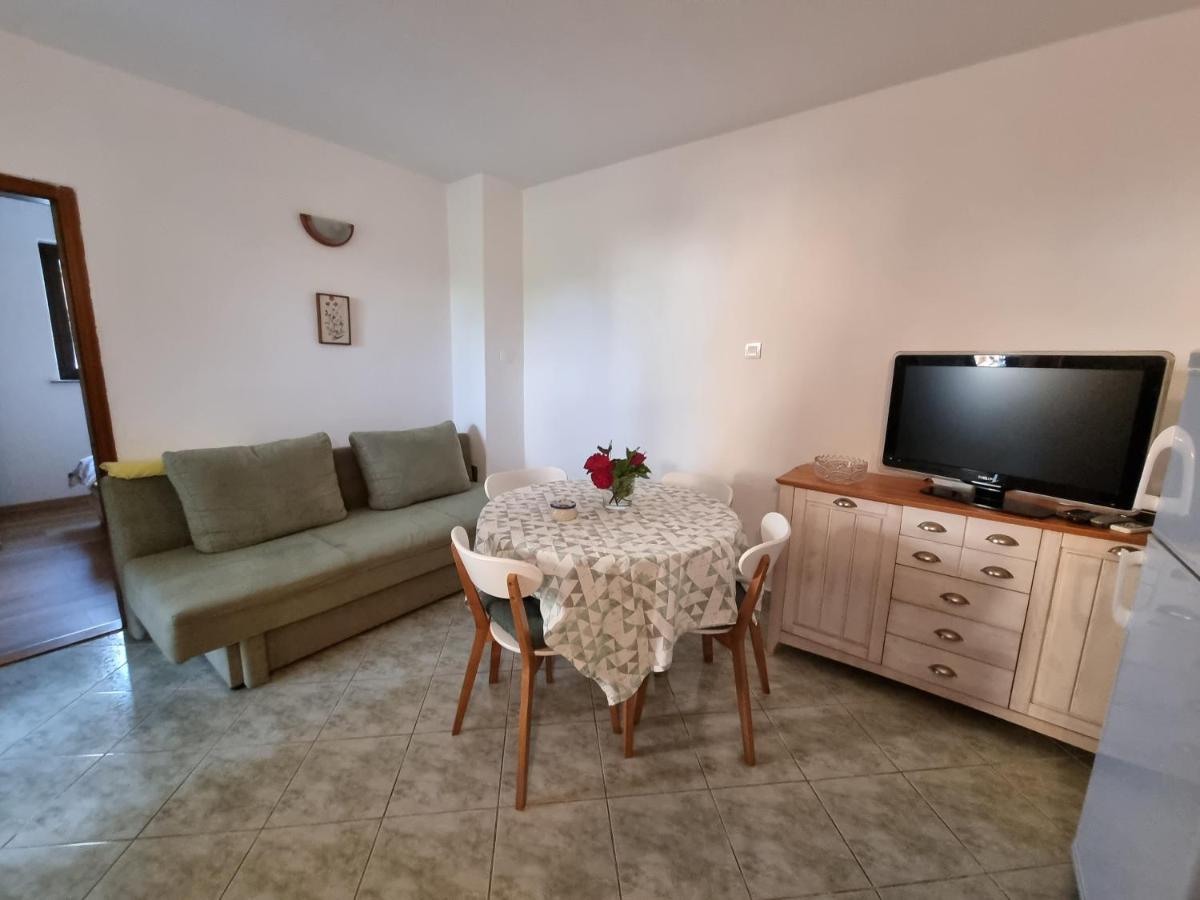Apartment Marina Porat  Kültér fotó