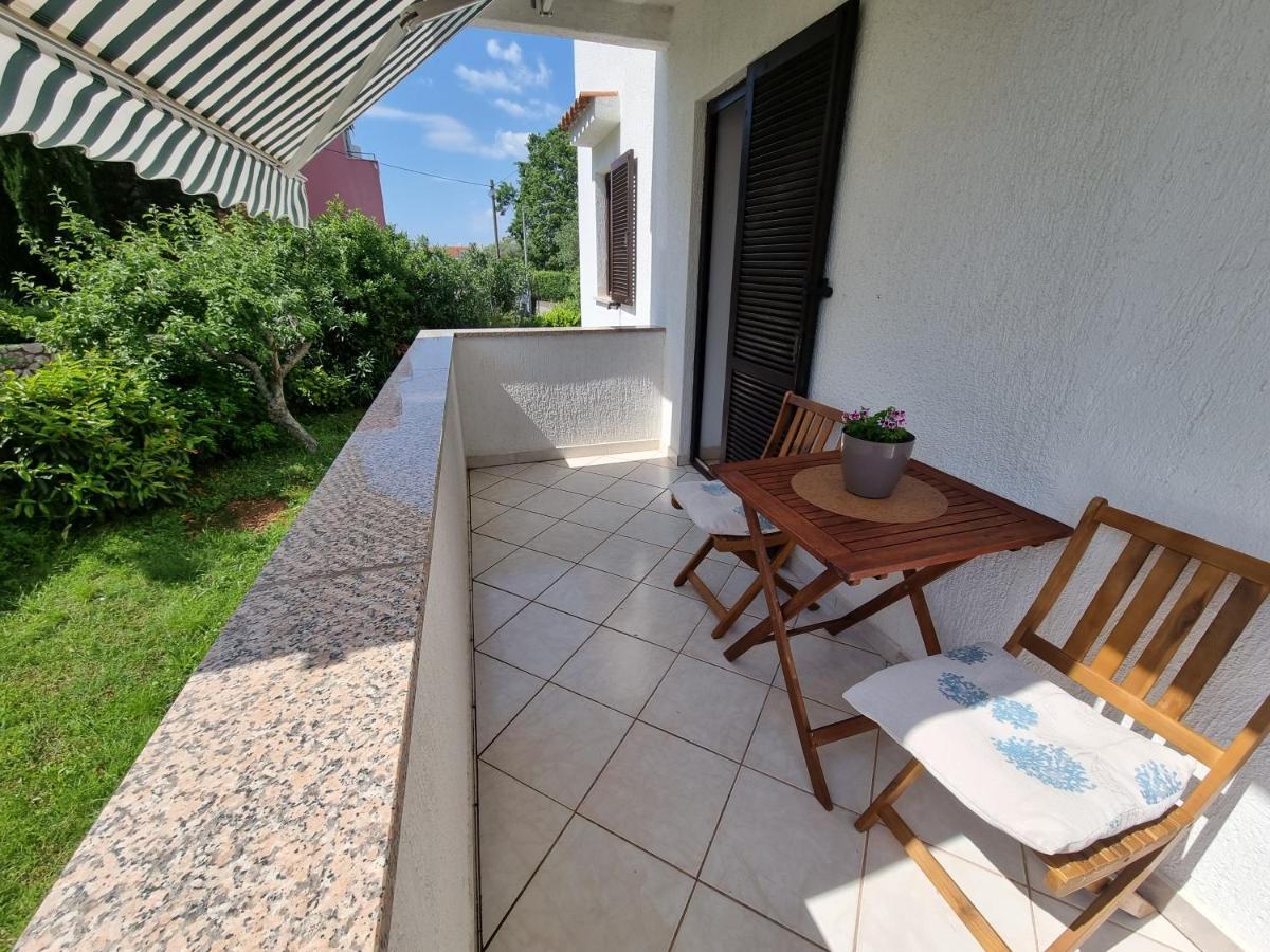 Apartment Marina Porat  Kültér fotó